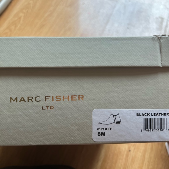 Marc Fisher Yale Chelsea boots - Picture 3 of 3